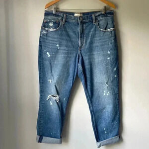 NWT‼️A&F Abercrombie & Fitch Women’s Distressed High Rise Mom Jeans size 32 /14